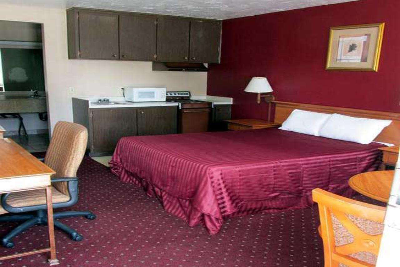 Escondido Lodge 2*