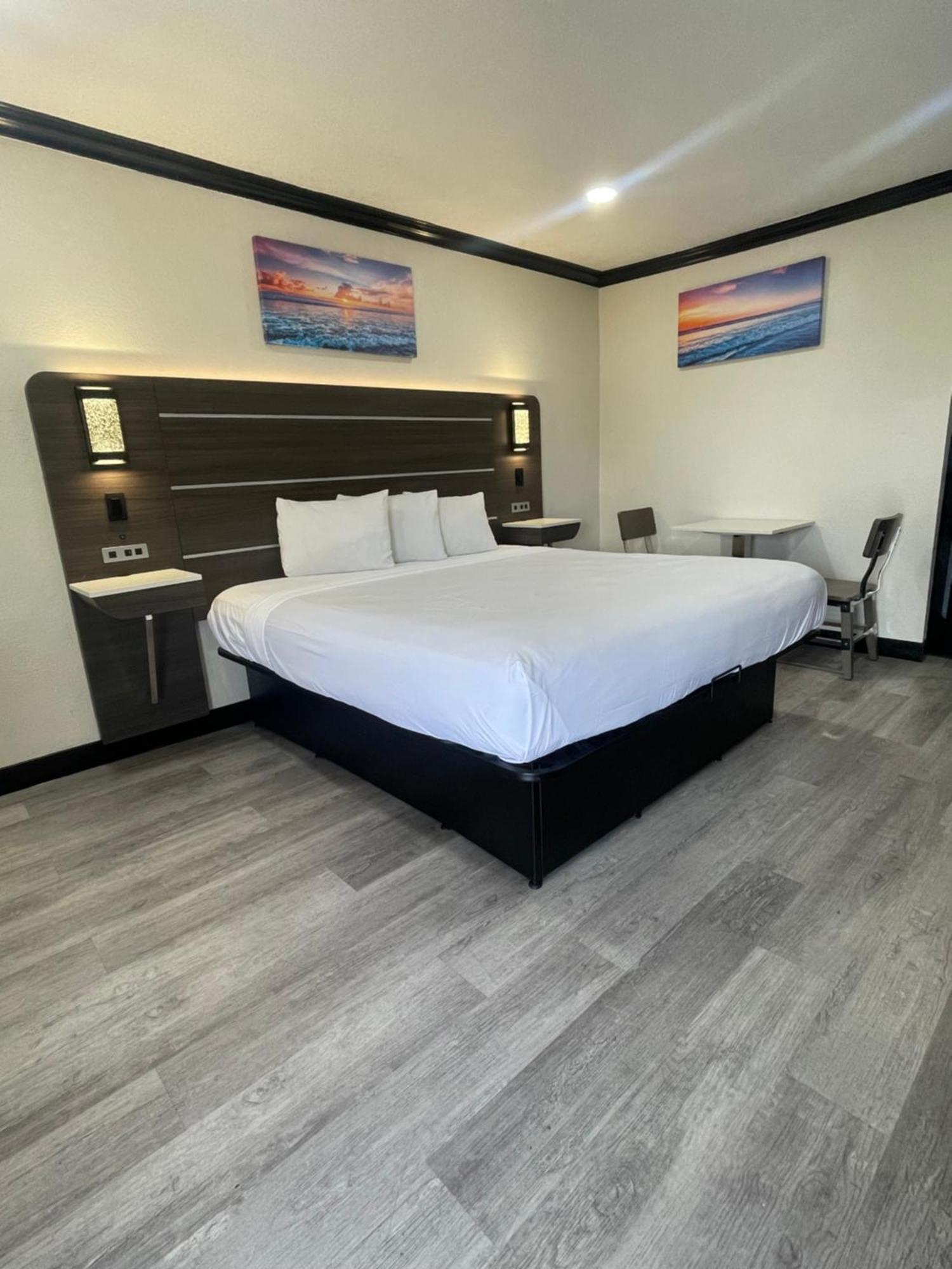Escondido Lodge Hotel 2*