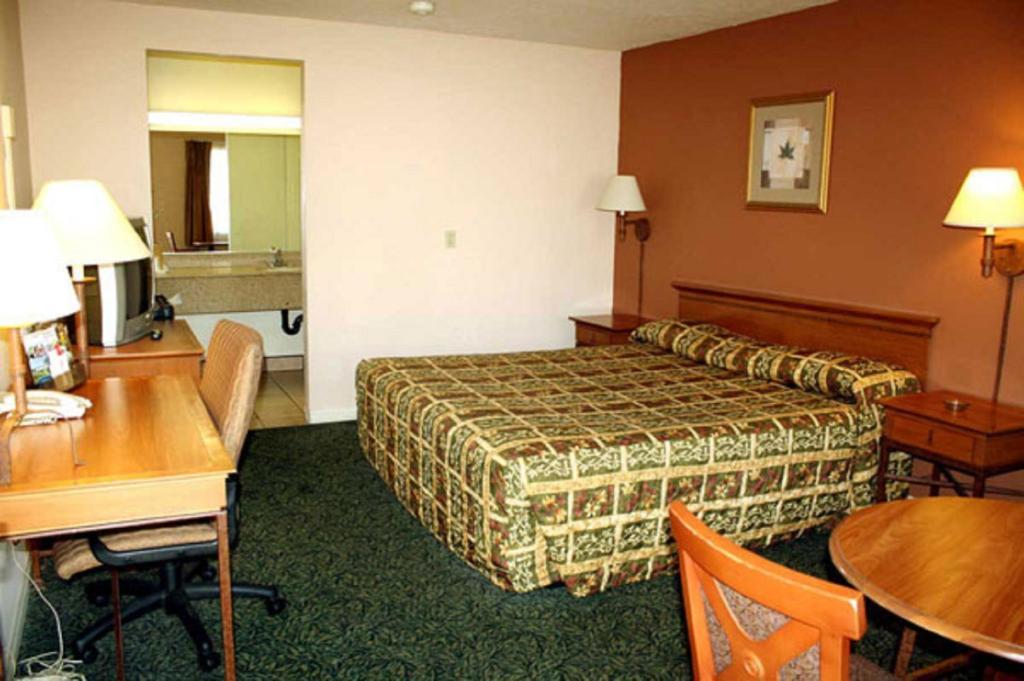 Escondido Lodge Hotel